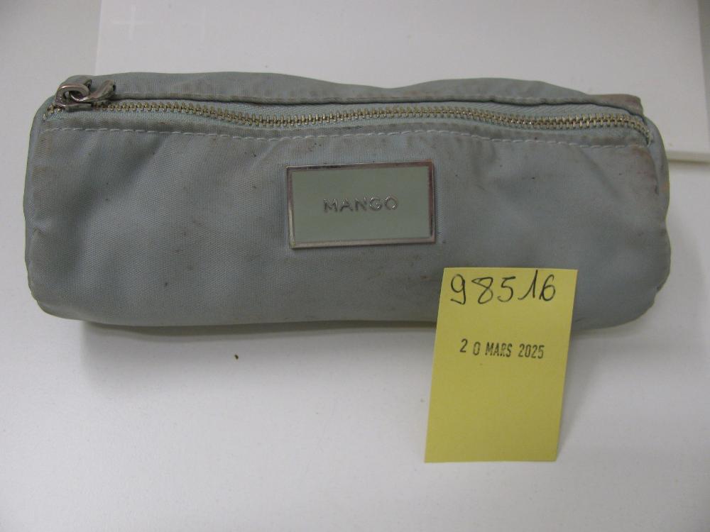 Objets divers : N° 2025001754 Trouvé(e) le : Thu Mar 20 00:00:00 CET 2025