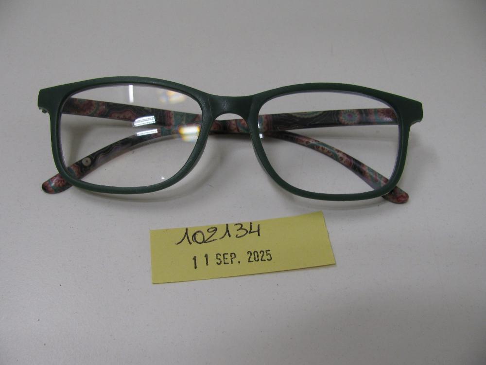 Lunettes : N° 2025005372 Trouvé(e) le : Thu Sep 11 00:00:00 CEST 2025