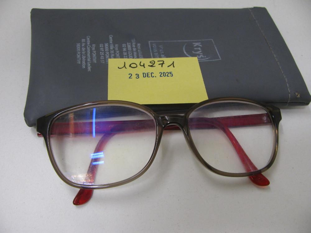 Lunettes : N° 2025007509 Trouvé(e) le : Tue Dec 23 00:00:00 CET 2025
